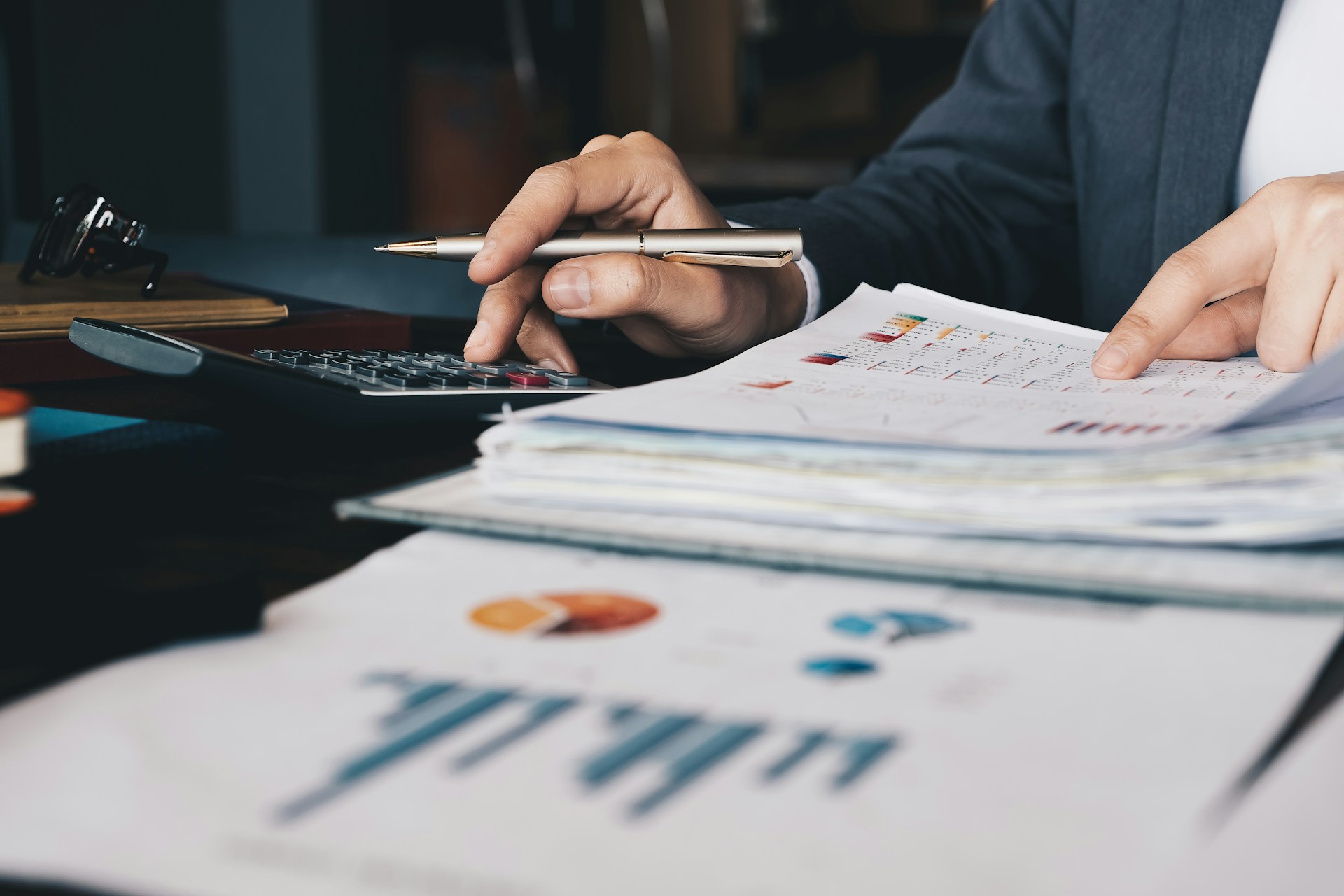Dlaczego minimalizm finansowy otwiera drzwi do prawdziwej wolności biznesowej?